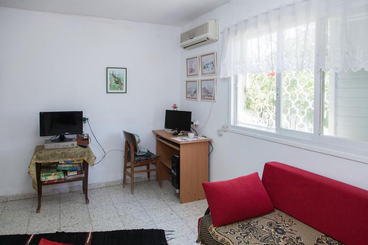 Stella Maris Hosting Apartment Haifa Bagian luar foto